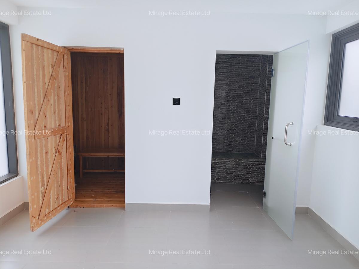 6 Bed Villa with En Suite in Lavington - 4