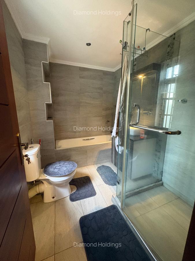 2 Bed Apartment with En Suite in Runda - 5