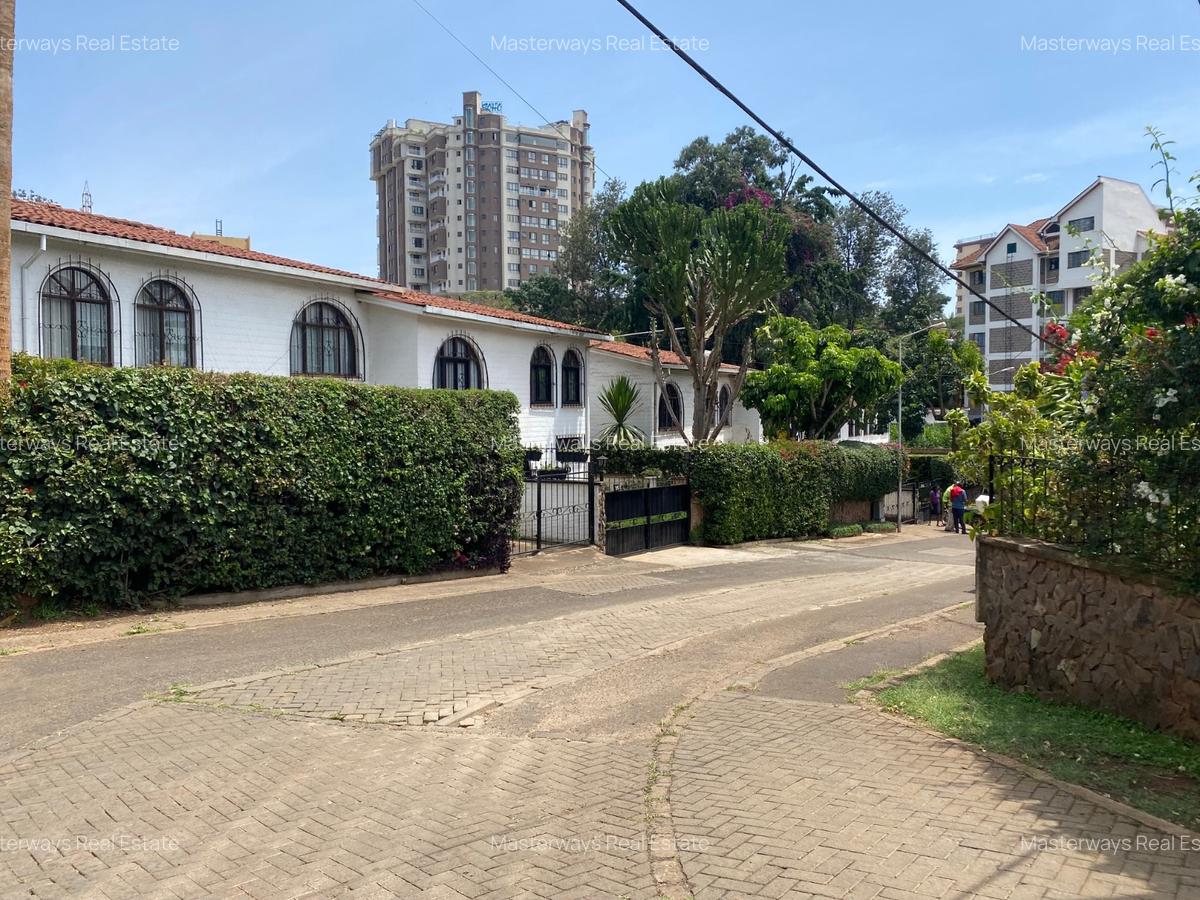 4 Bed Townhouse with En Suite in Kileleshwa - 16