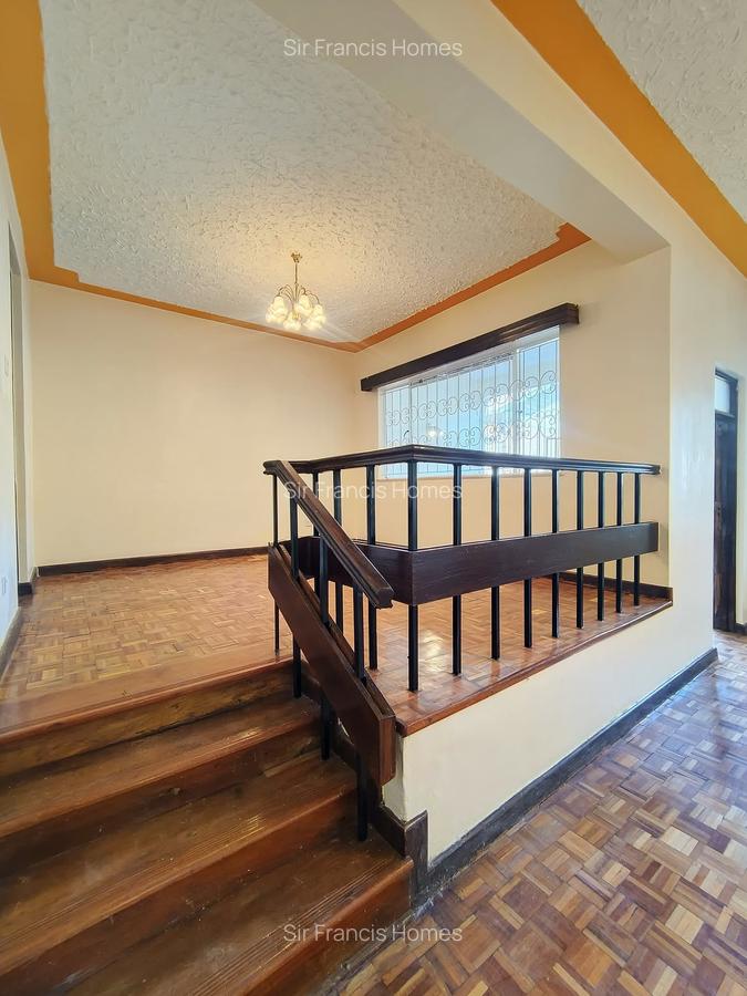 Serviced 3 Bed Apartment with En Suite in Kilimani - 9