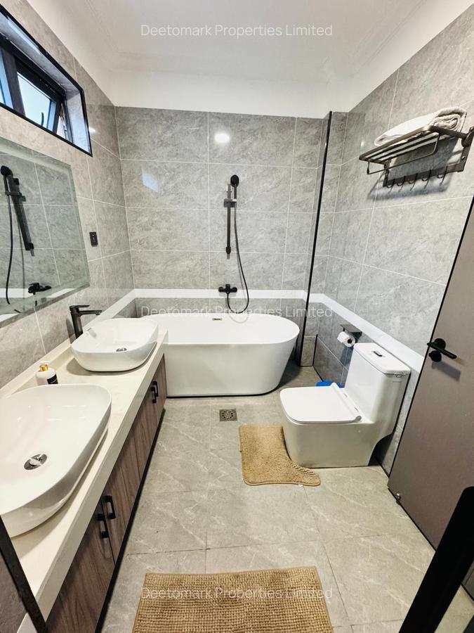 Serviced 5 Bed Apartment with En Suite at Othaya - 4