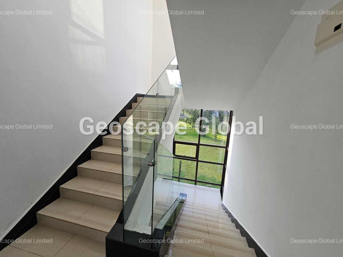 4 Bed House with En Suite in Karen - 2