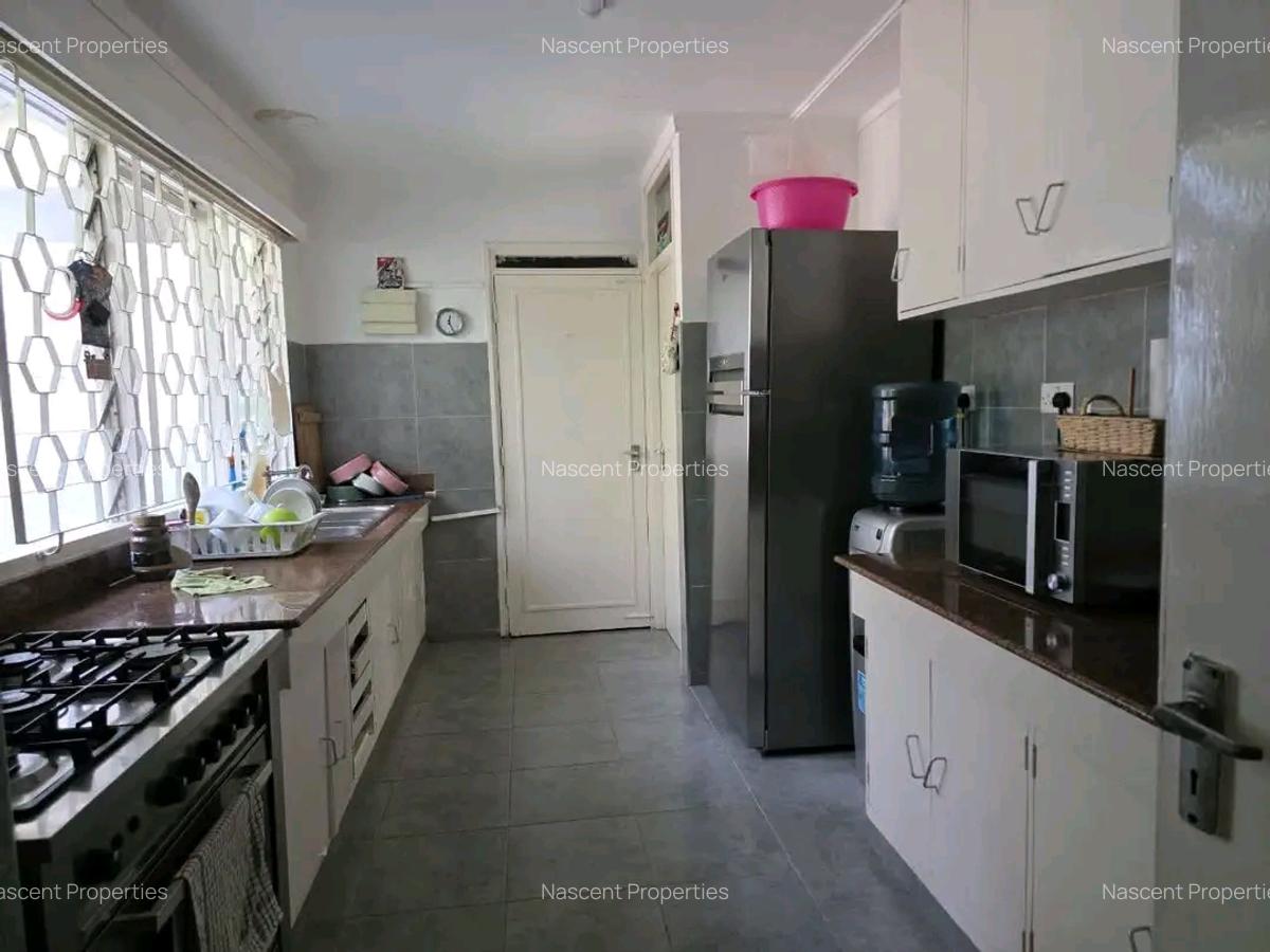 4 Bed House with En Suite at Loresho - 9