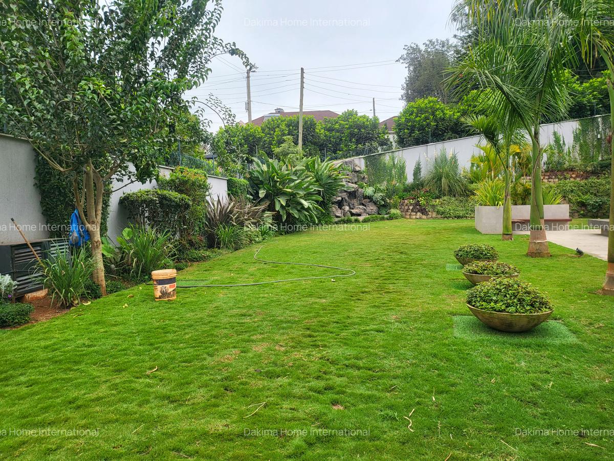 4 Bed House with En Suite in Runda - 18