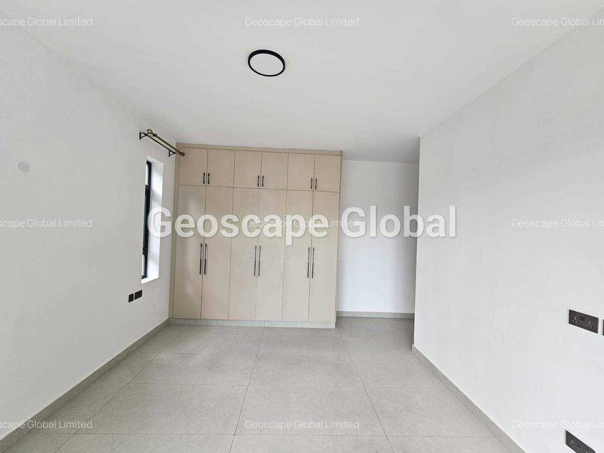 3 Bed Apartment with En Suite in Spring Valley - 7
