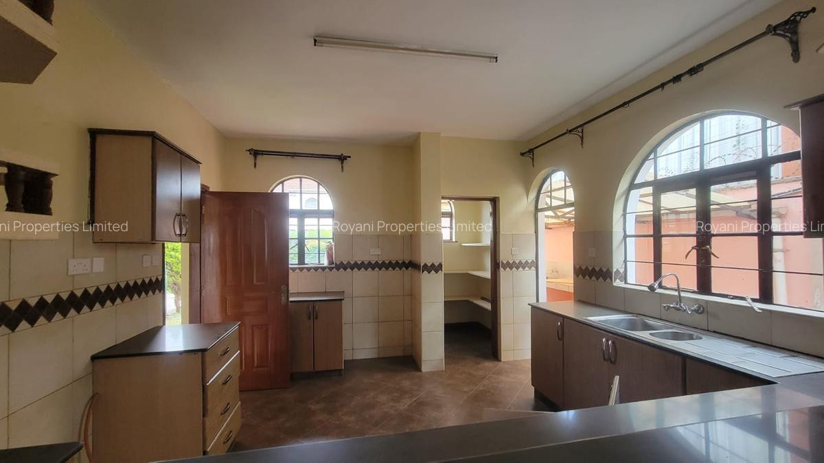 4 Bed House with En Suite in Kiambu Road - 4