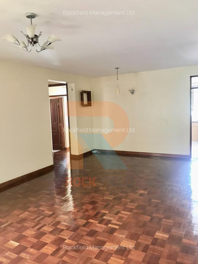 2 Bed Apartment with En Suite in Brookside - 5