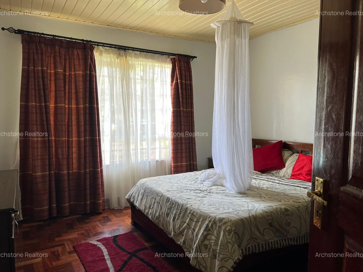 1 Bed House with Swimming Pool in Rosslyn - 5