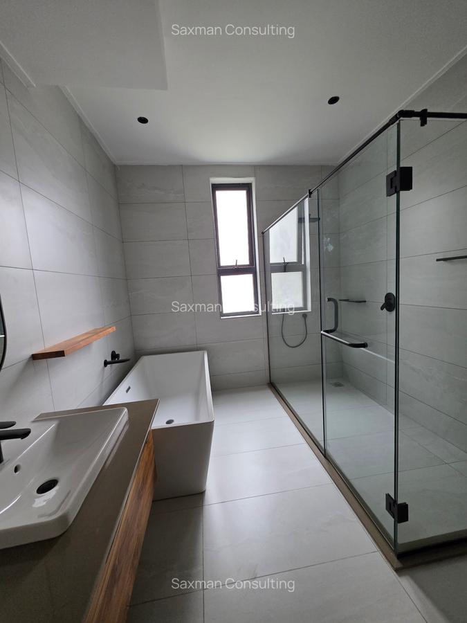 4 Bed Apartment with En Suite in Loresho - 14