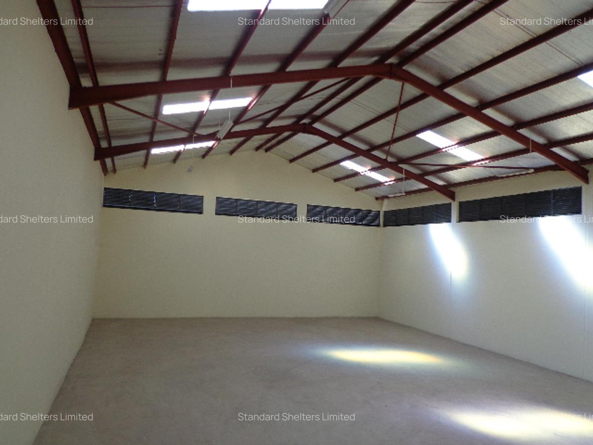 7,089 ft² Warehouse with Parking in Industrial Area - 8