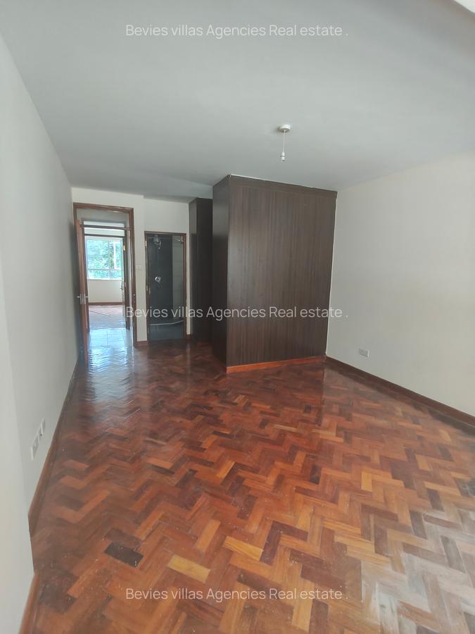 3 Bed Apartment with En Suite at Parklands - 2