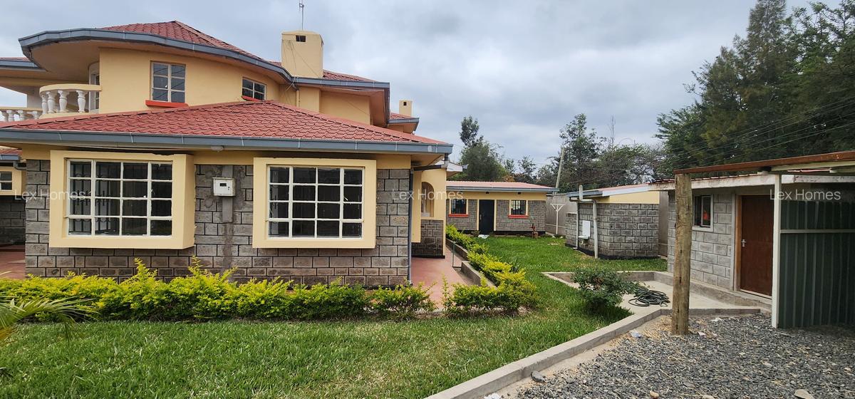 4 Bed House with En Suite at Masai Lodge - 2