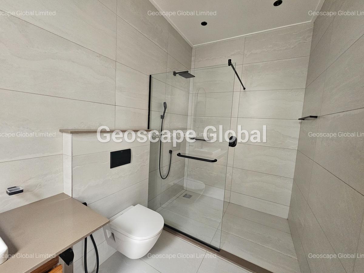 4 Bed Apartment with En Suite in Spring Valley - 9