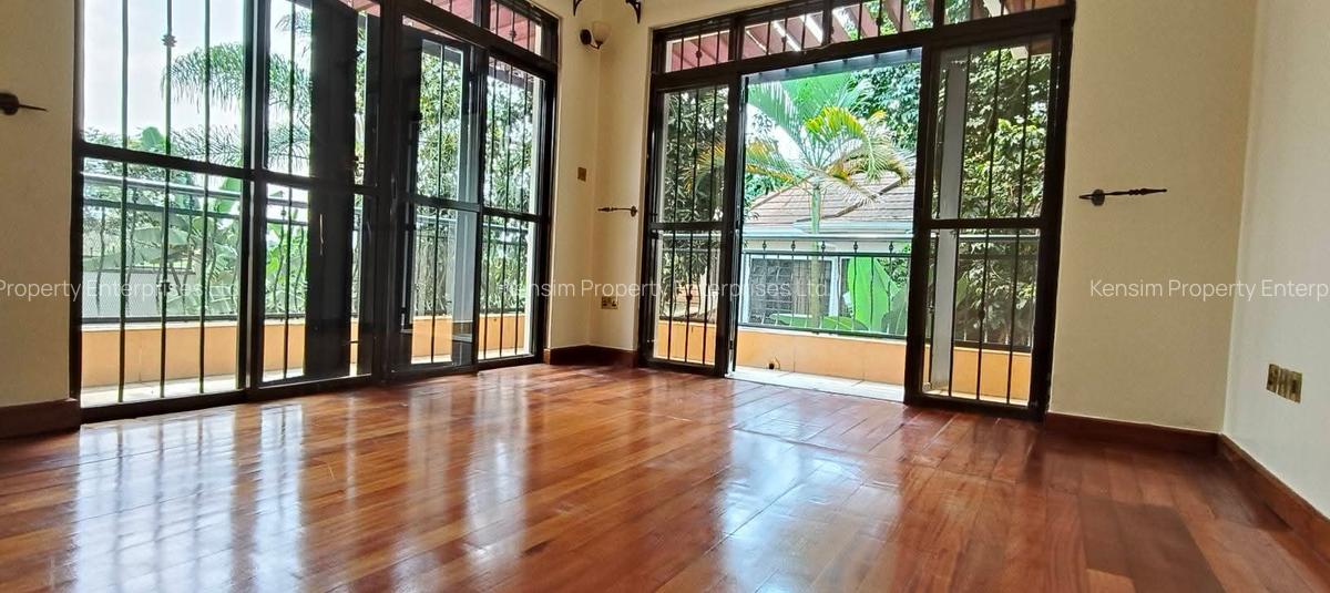 4 Bed Townhouse with En Suite in Kiambu Road - 13