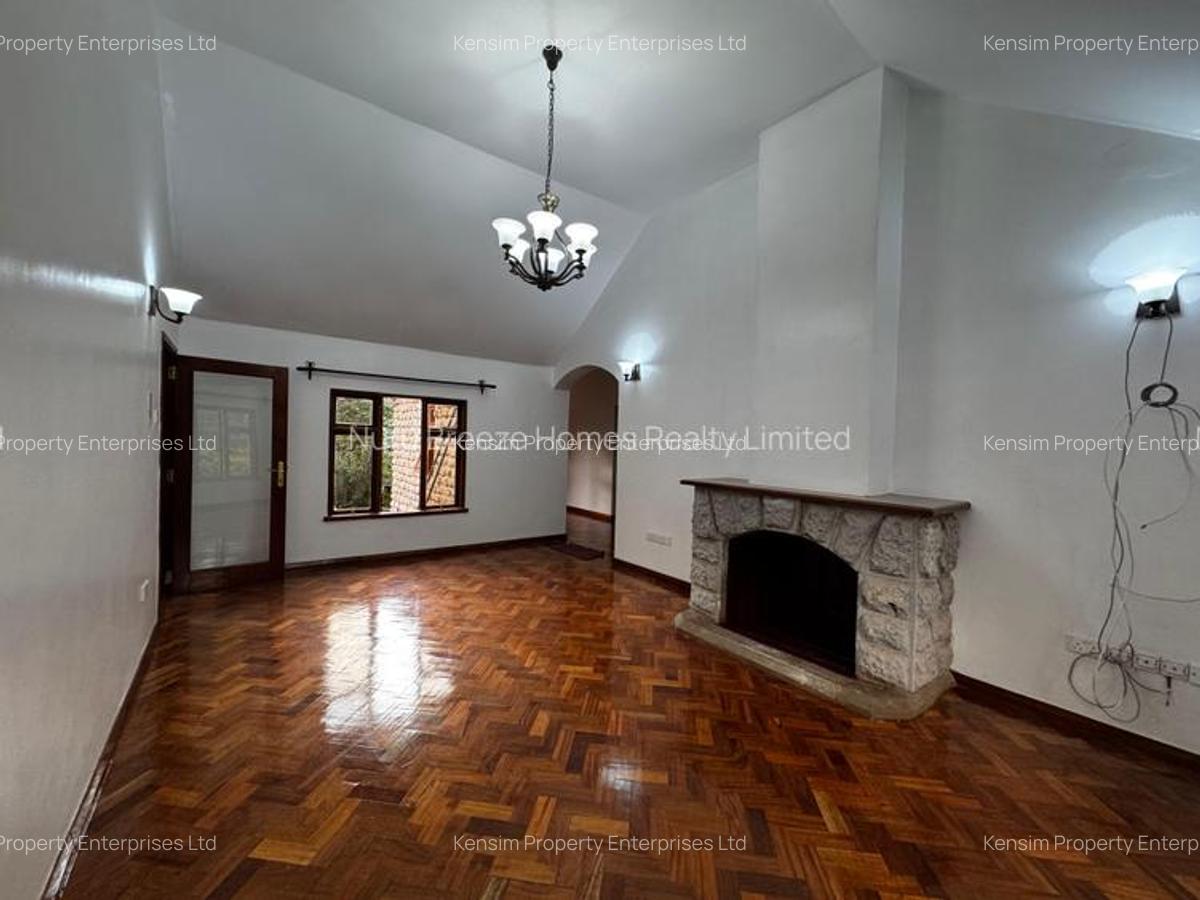 5 Bed Townhouse with En Suite in Karen - 20