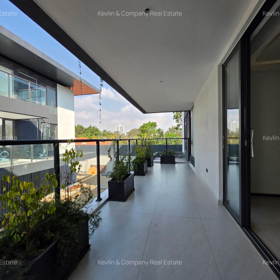 5 Bed Villa with En Suite in Lavington - 15