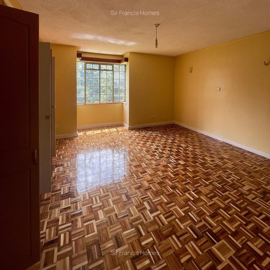 Serviced 2 Bed Apartment with En Suite in Lavington - 4