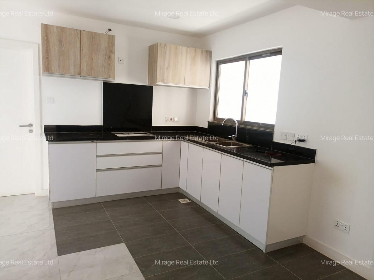 4 Bed Villa with En Suite in Kileleshwa - 10