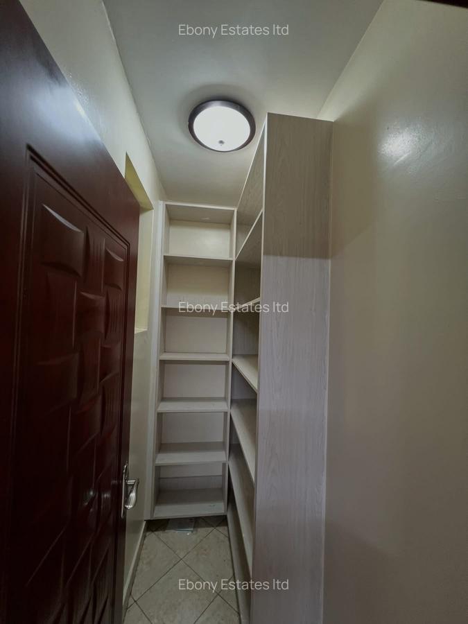5 Bed Townhouse with En Suite in Lavington - 10