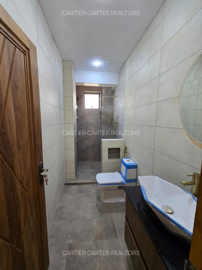Serviced 3 Bed Apartment with En Suite in Nyali Area - 5
