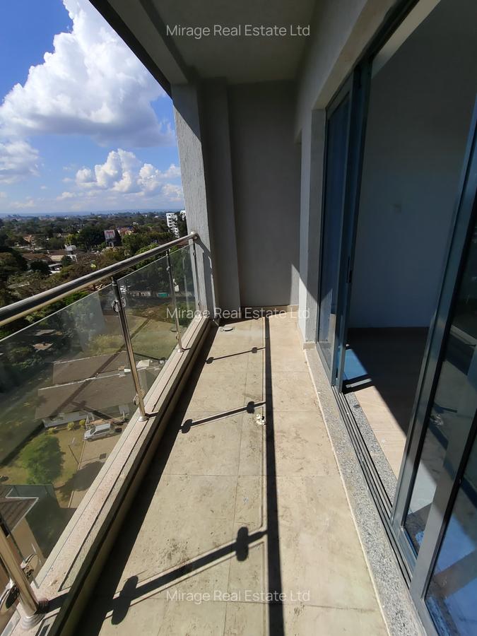 3 Bed Apartment with En Suite in Lavington - 18