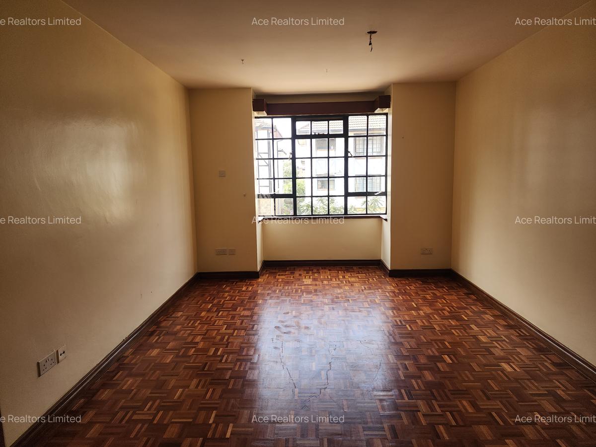 3 Bed Apartment with En Suite at Valley Arcade - 13
