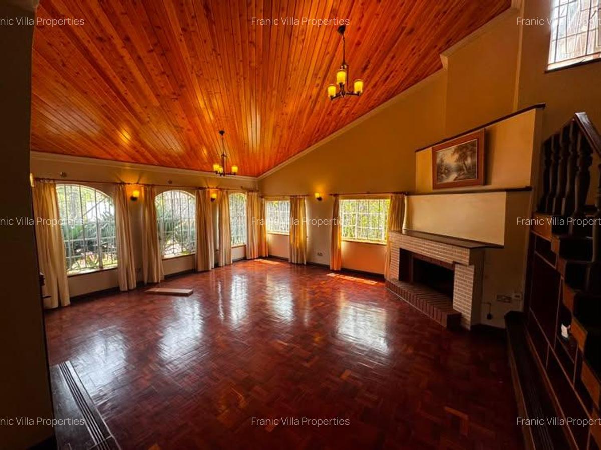 3 Bed House with En Suite at Runda - 2