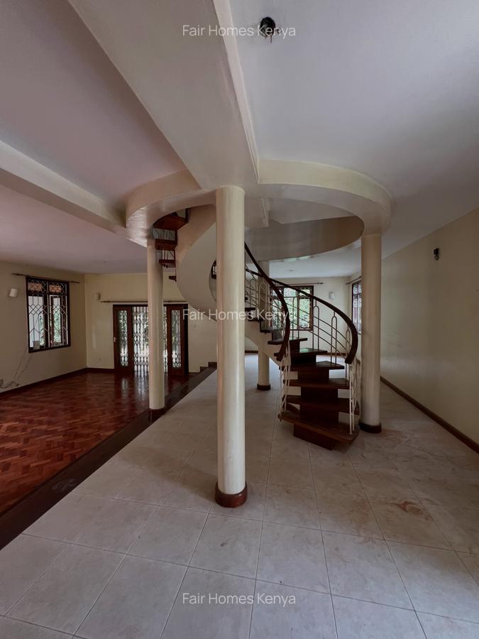 4 Bed Townhouse with En Suite at Convent Drive - 12