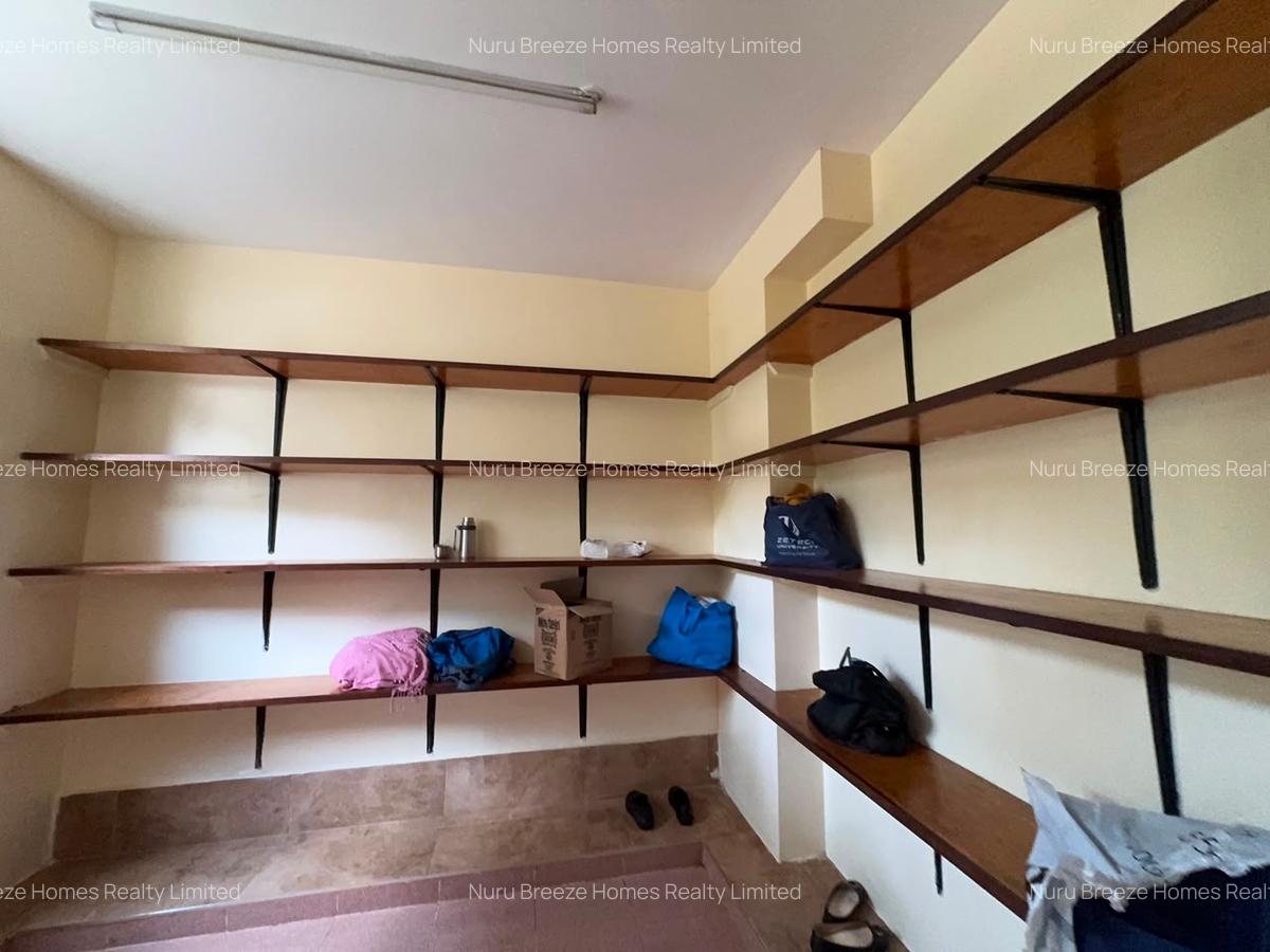 4 Bed House with En Suite in Thigiri - 11
