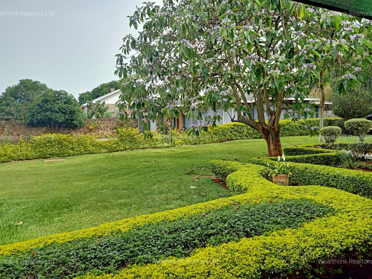 3 Bed House with En Suite at Nyari - 3