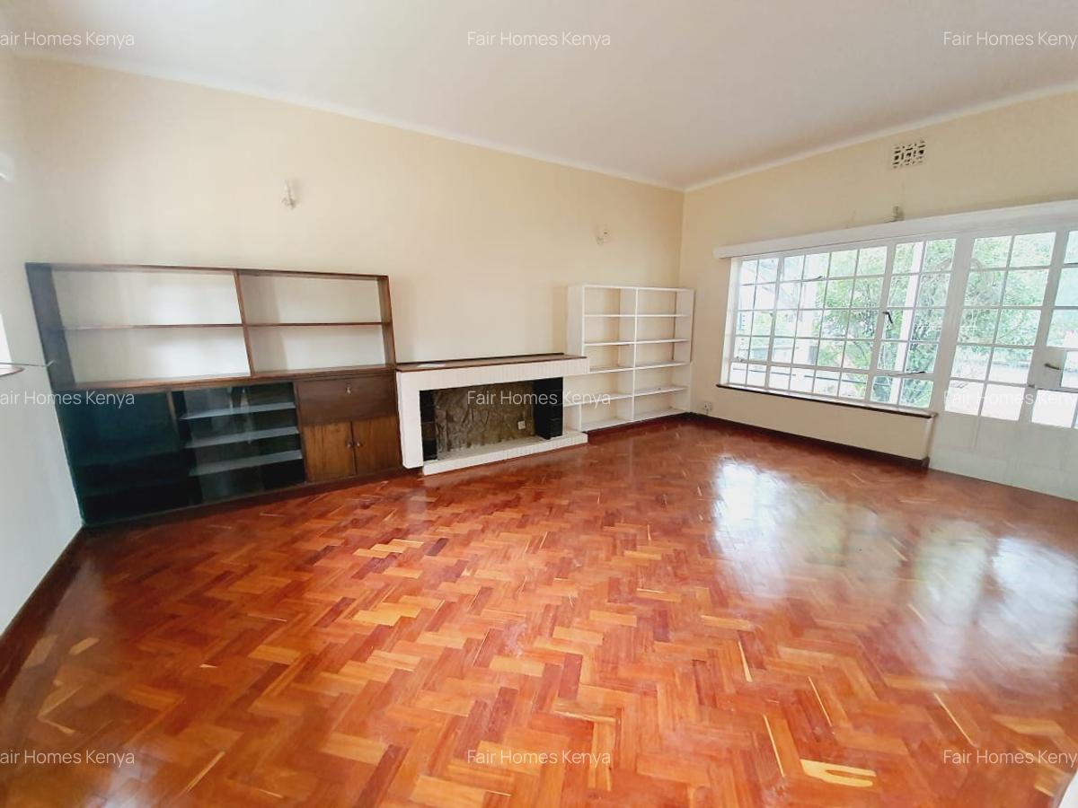 3 Bed House with En Suite at Lavington Green - 2