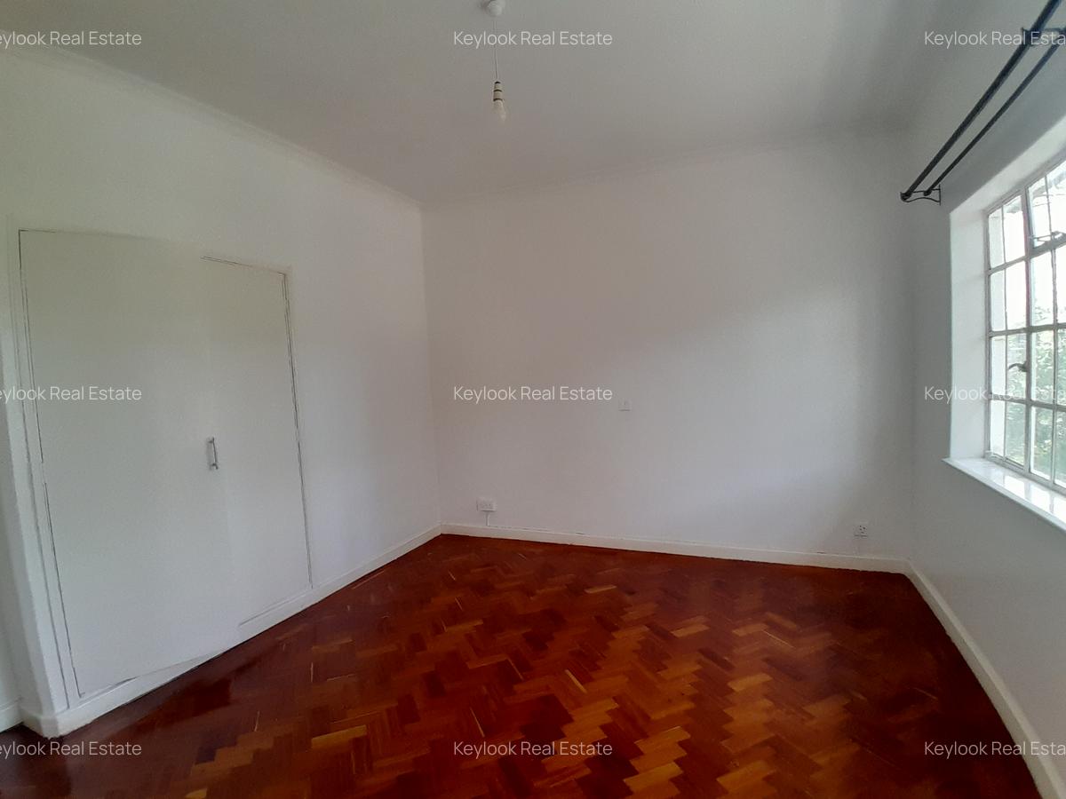 3 Bed House with En Suite at Lavington - 13