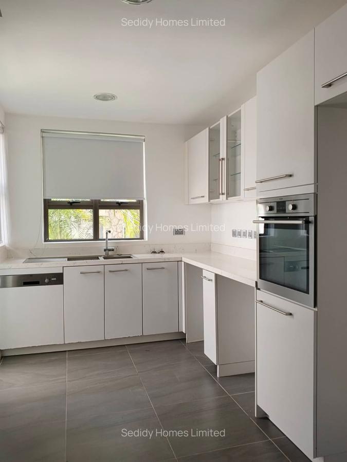 5 Bed Villa with En Suite in Karen - 7