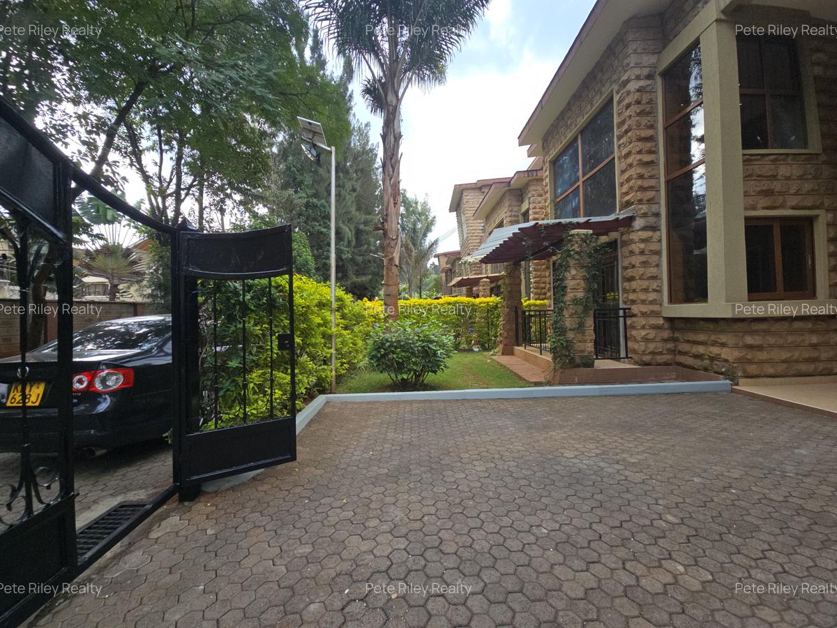 5 Bed Villa with En Suite at Chalbi Drive - 3