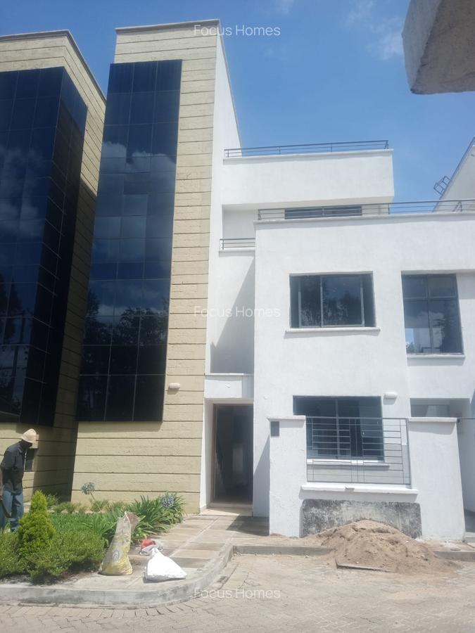 4 Bed Townhouse with En Suite in Lavington - 1