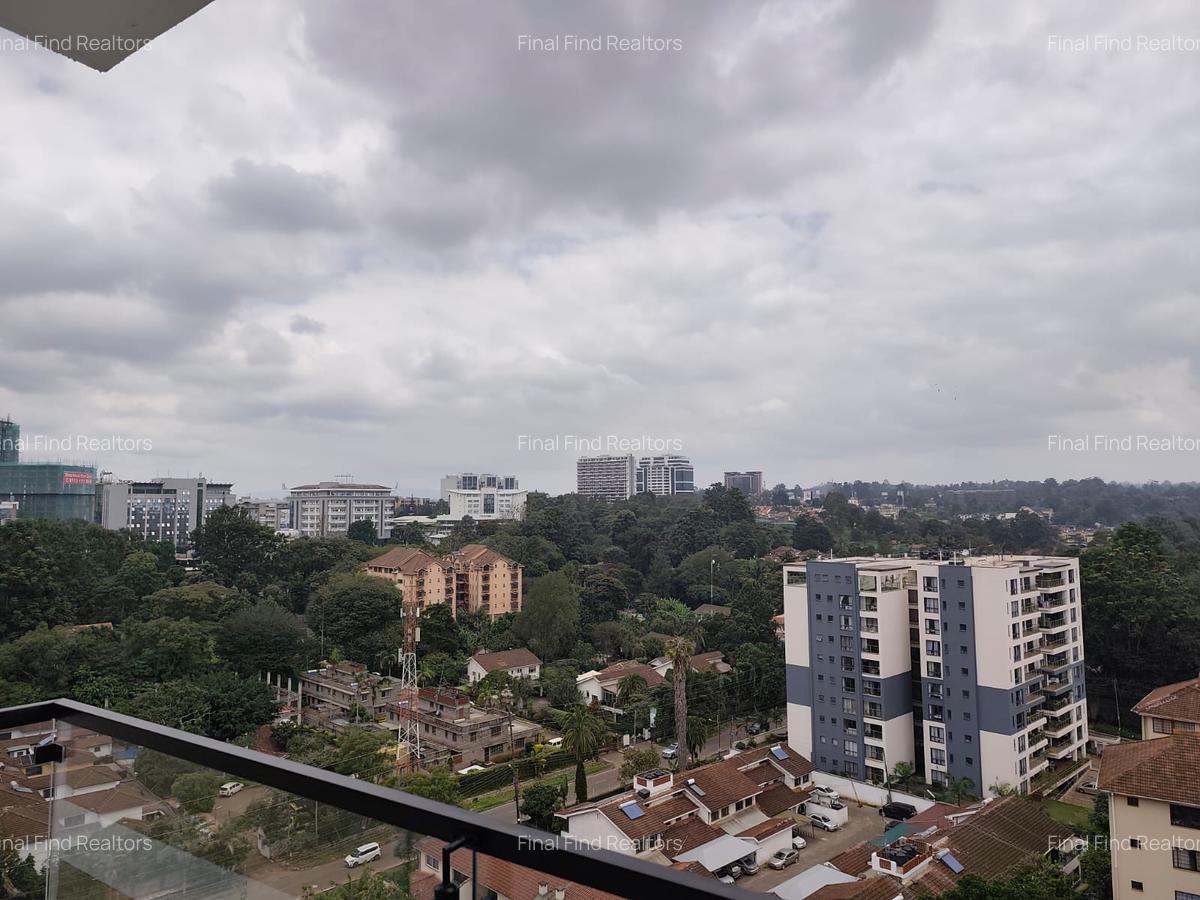 3 Bed Apartment with En Suite in Brookside - 14