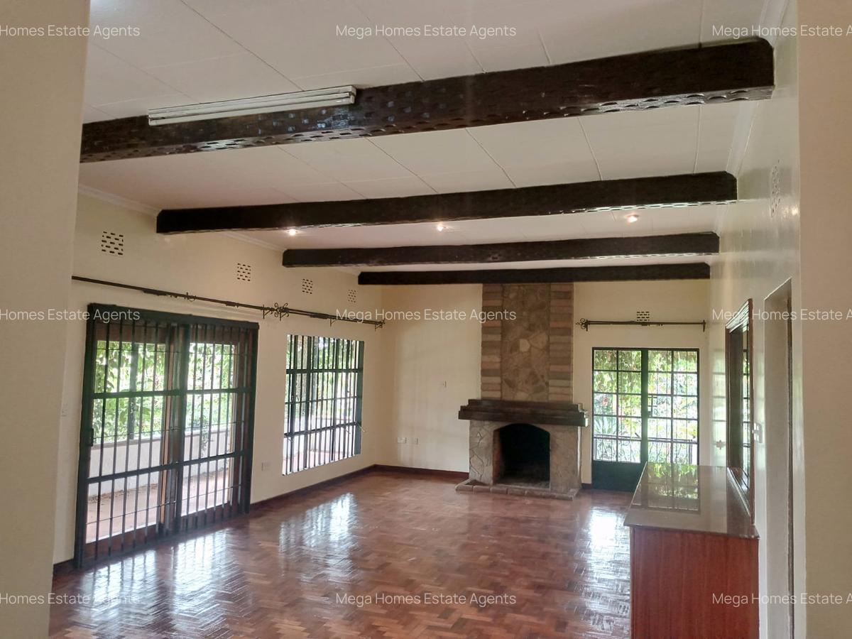 5 Bed House with En Suite in Nyari - 18