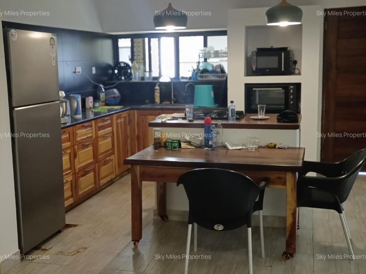 3 Bed House with Garden at Aloo Drive Residence - 14