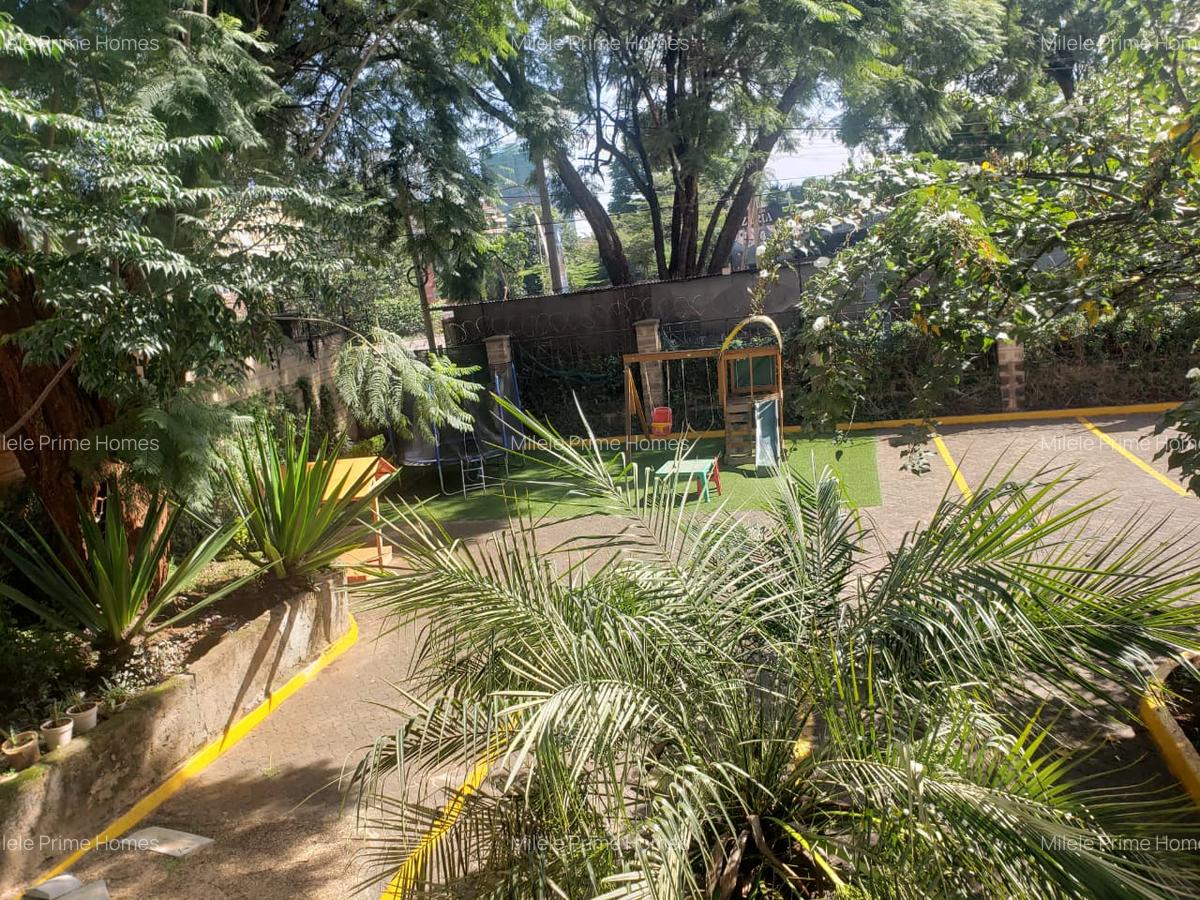 Serviced 3 Bed Apartment with En Suite in Spring Valley - 18