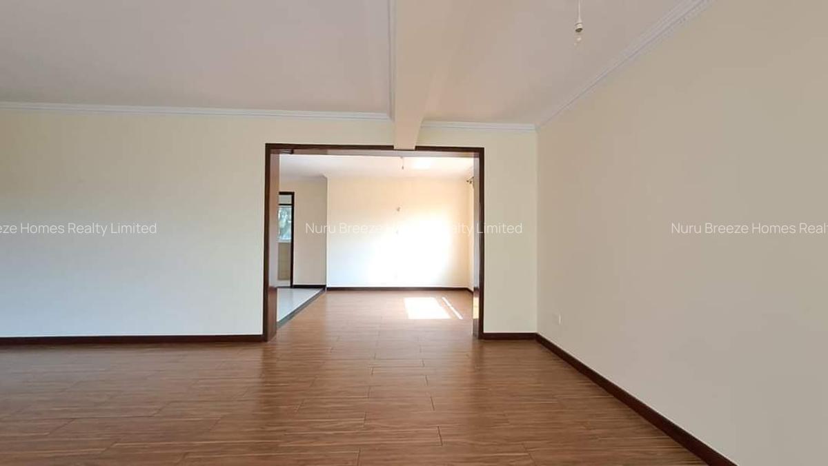 3 Bed Apartment with En Suite in Brookside - 4