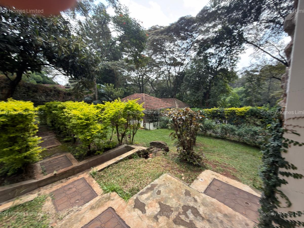 8 Bed House with En Suite in Muthaiga - 14