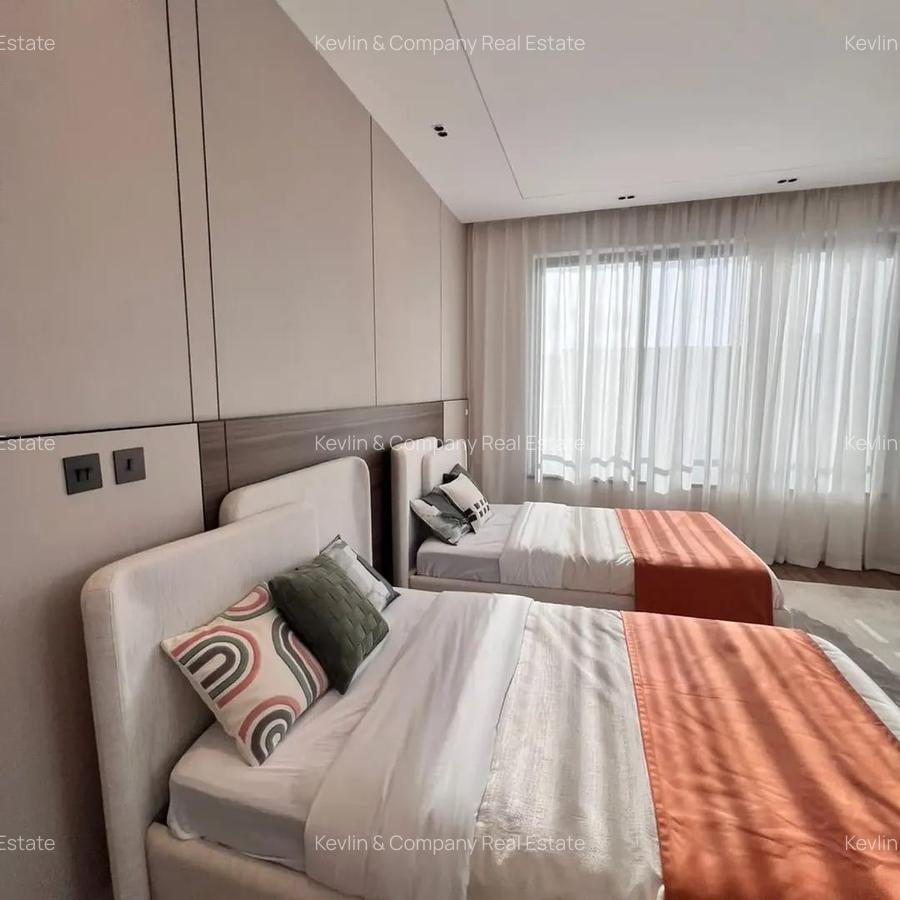5 Bed Villa with En Suite in Runda - 13