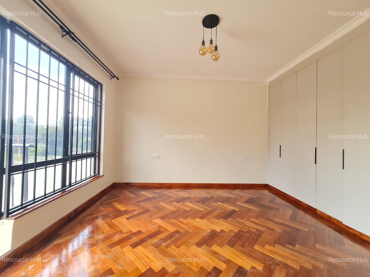 6 Bed House with En Suite at Loresho - 3