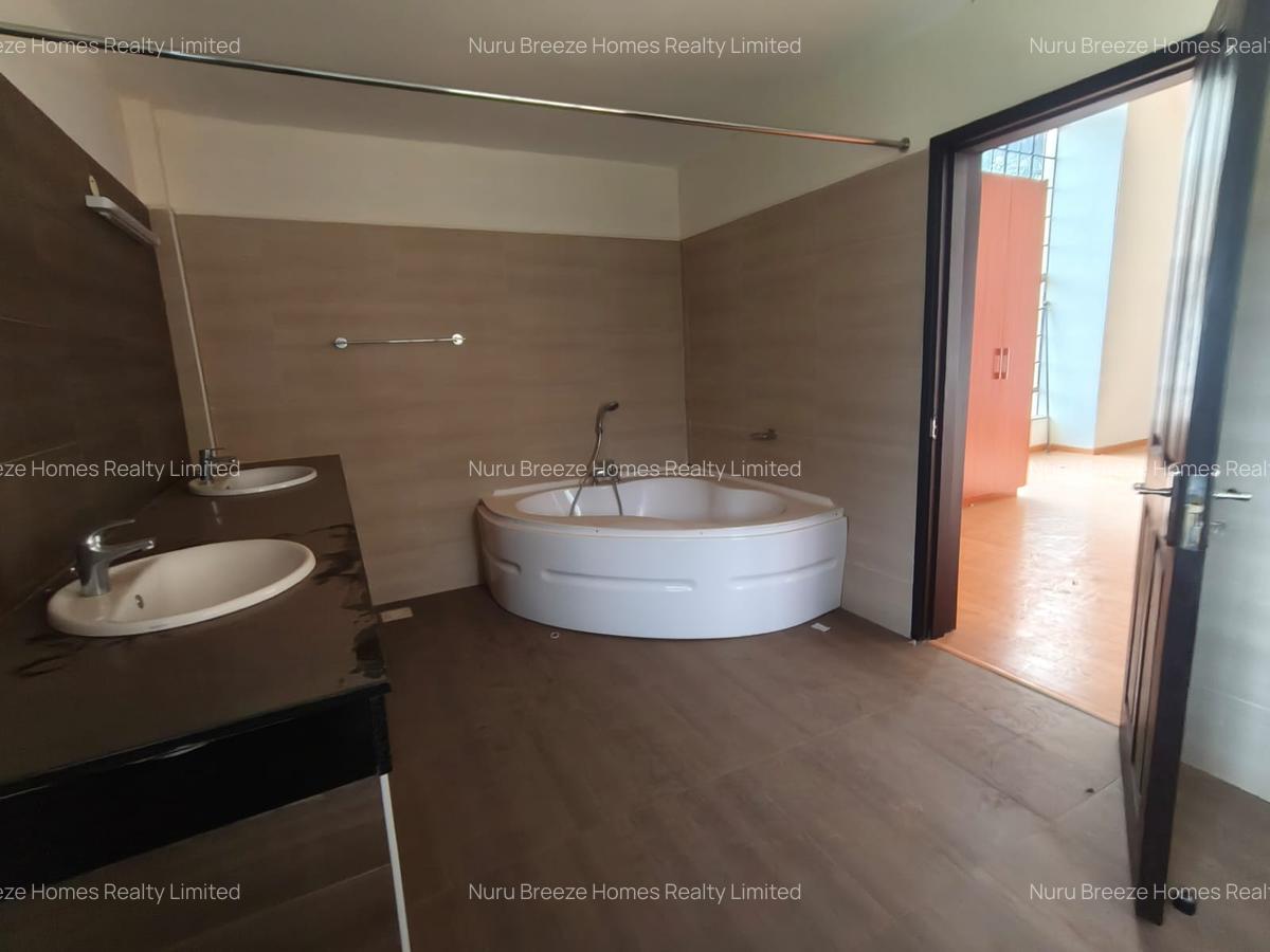 5 Bed Townhouse with En Suite in Karen - 6