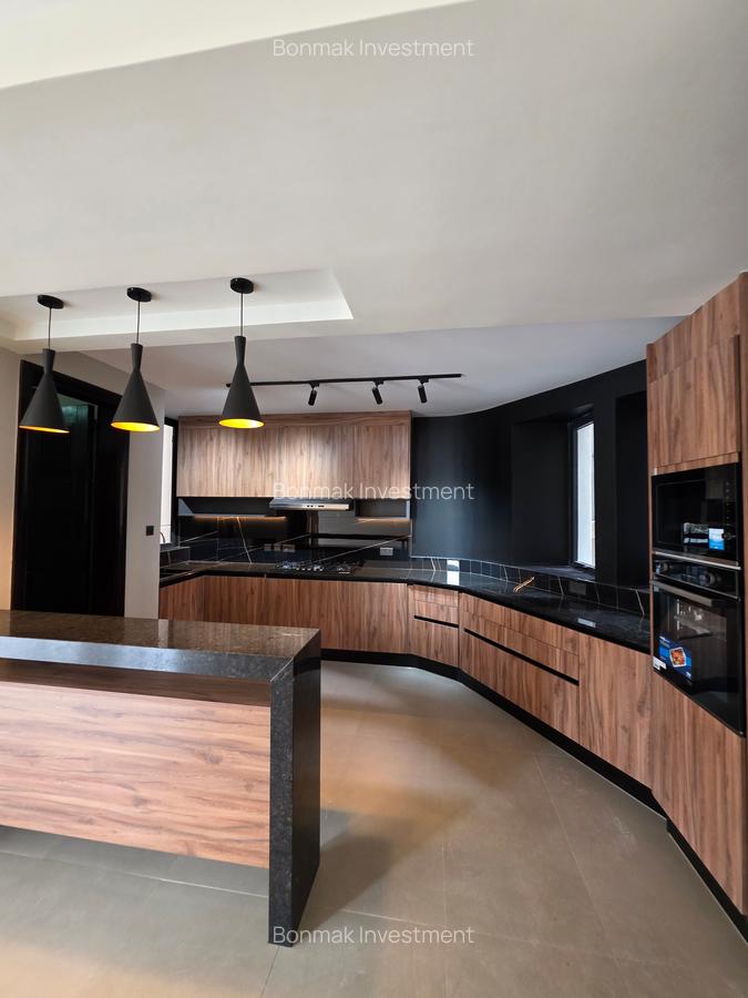 3 Bed Apartment with En Suite at Off Peponi Road - 5