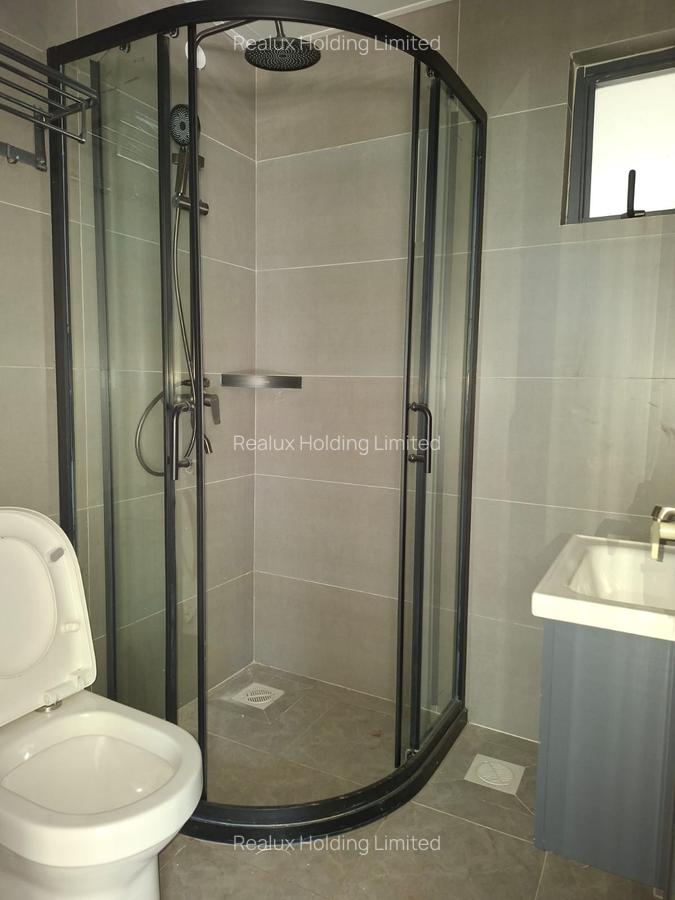 2 Bed Apartment with En Suite in Riverside - 13