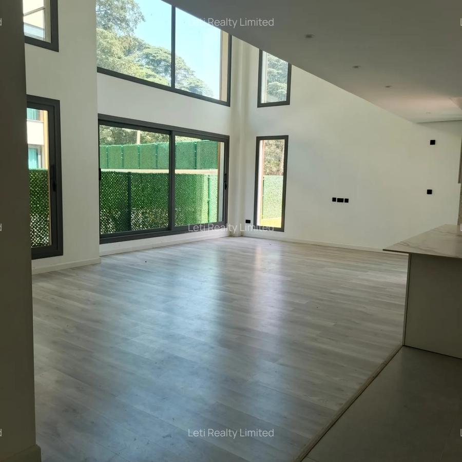 5 Bed Townhouse with En Suite in Lavington - 6