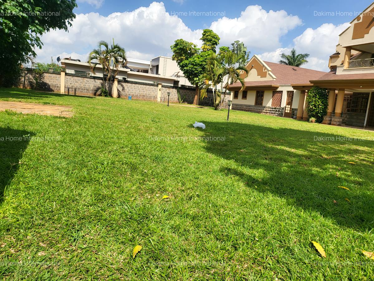 5 Bed House with En Suite in Runda - 19