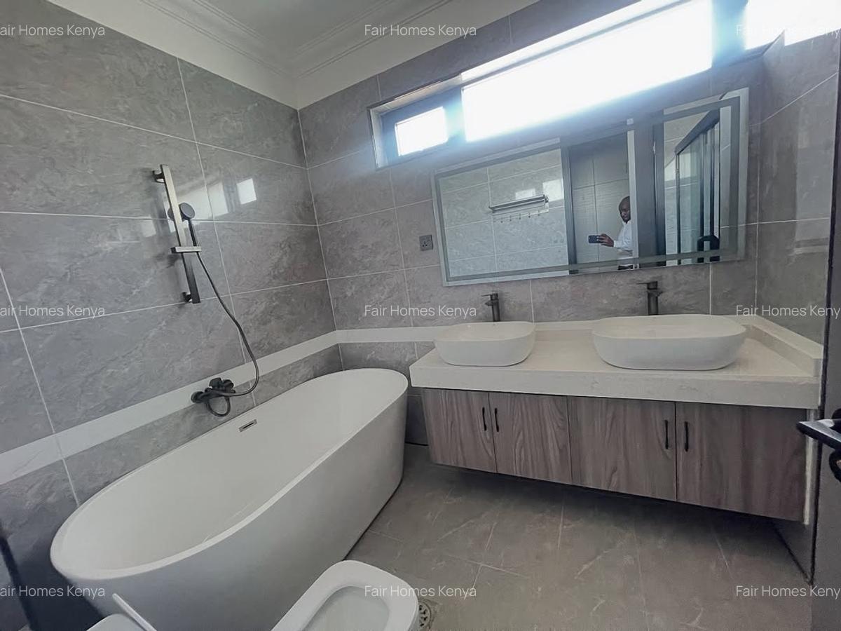 4 Bed Apartment with En Suite at Othaya Road - 5