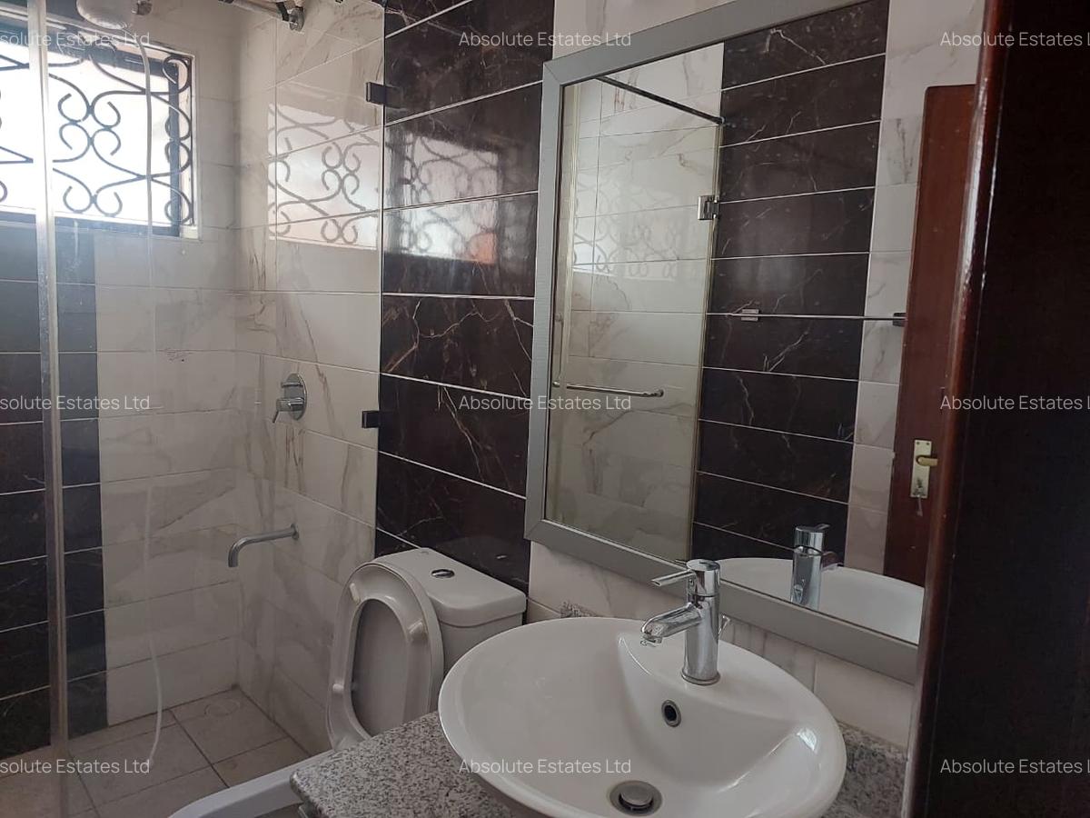 5 Bed Townhouse with Backup Generator in Kilimani - 10